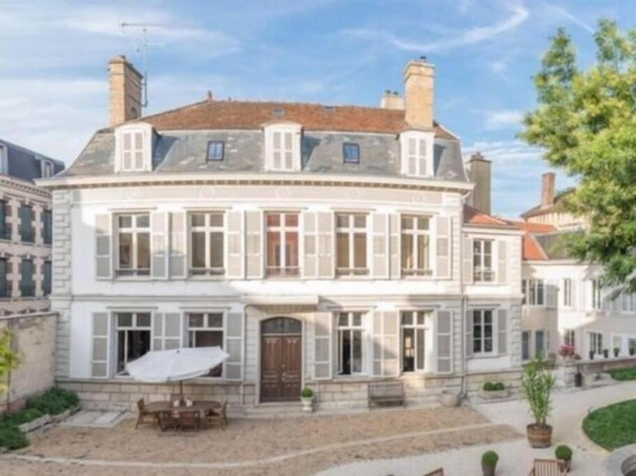 Le Clos Guivet Troyes Bagian luar foto