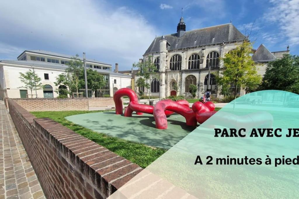 Le Clos Guivet Troyes Bagian luar foto